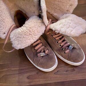 UGG STARLYN High tops SUEDE/ SHEEPSKIN Sneakers